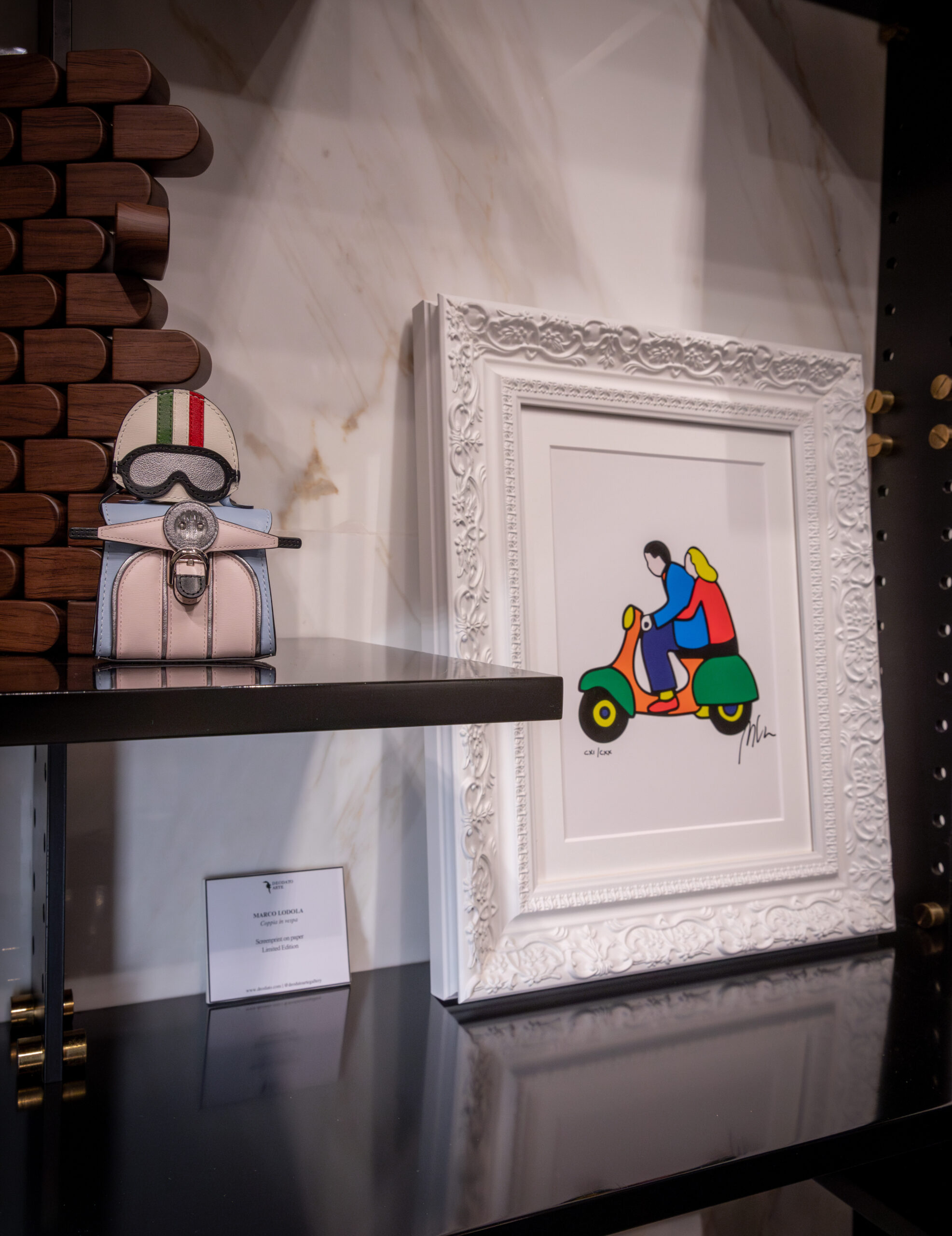 POP SURREAL. Quando l’arte di Deodato incontra il lusso di Delvaux